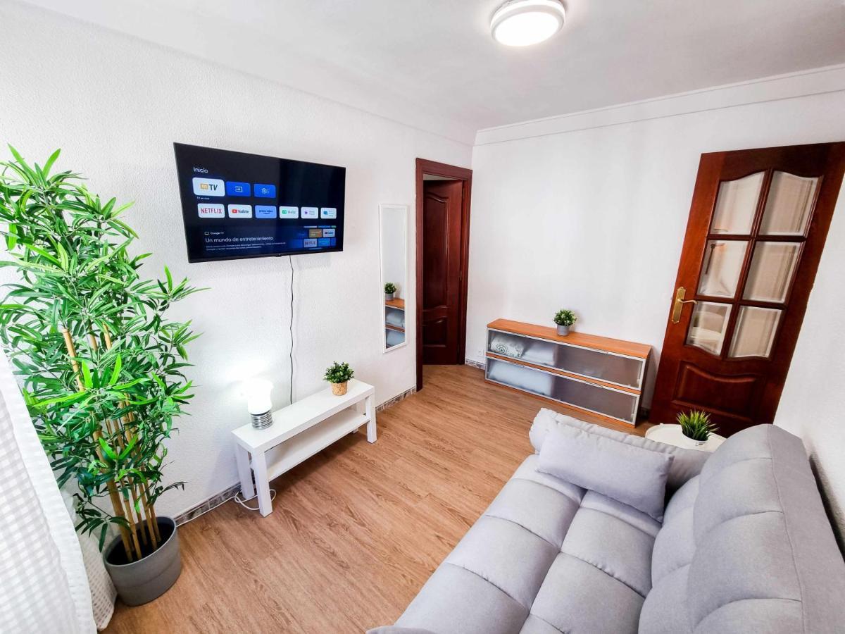 Front Views To El Pilar Comotucasa Apartment *