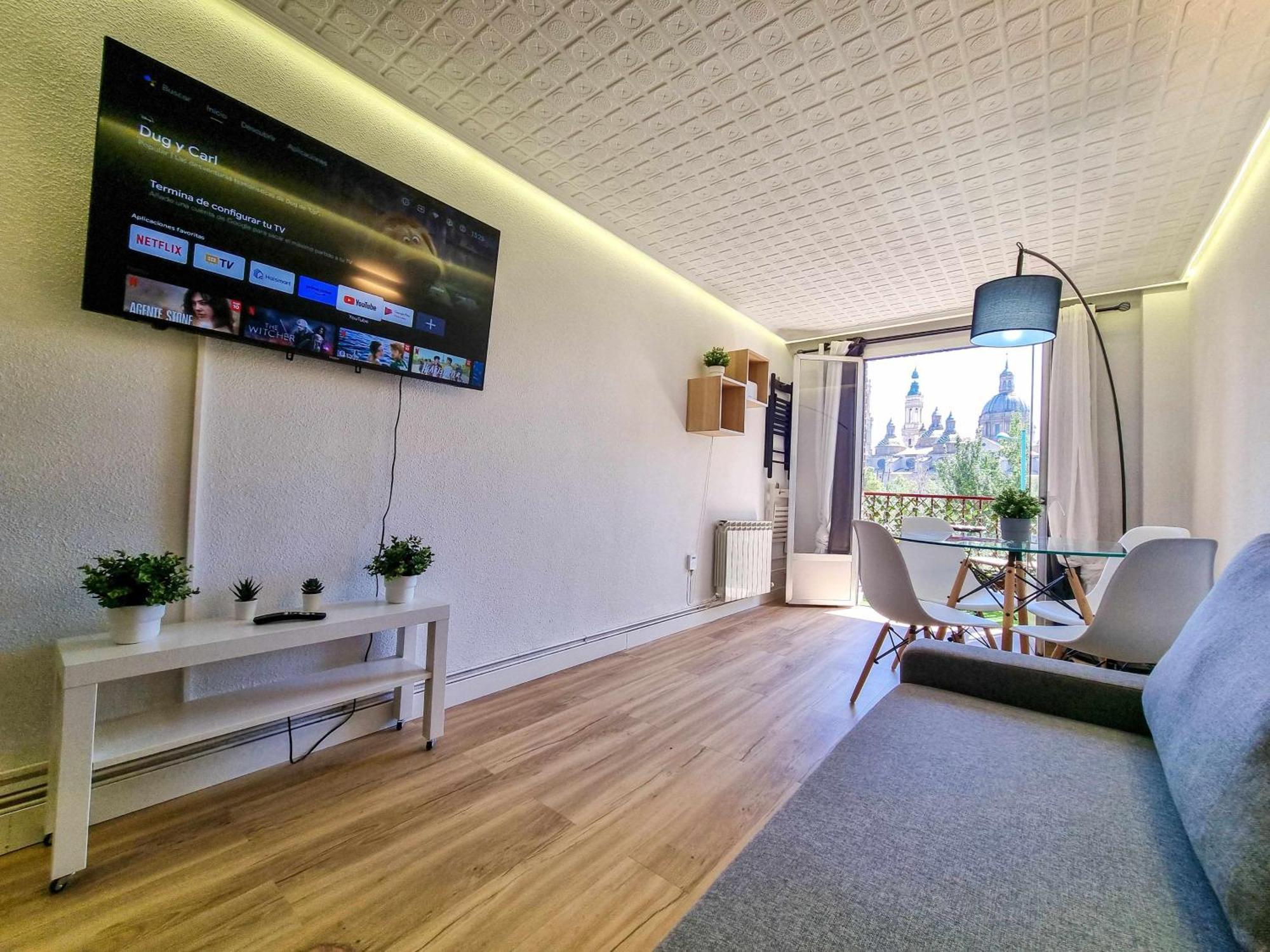 Front Views To El Pilar Comotucasa Apartment Zaragoza