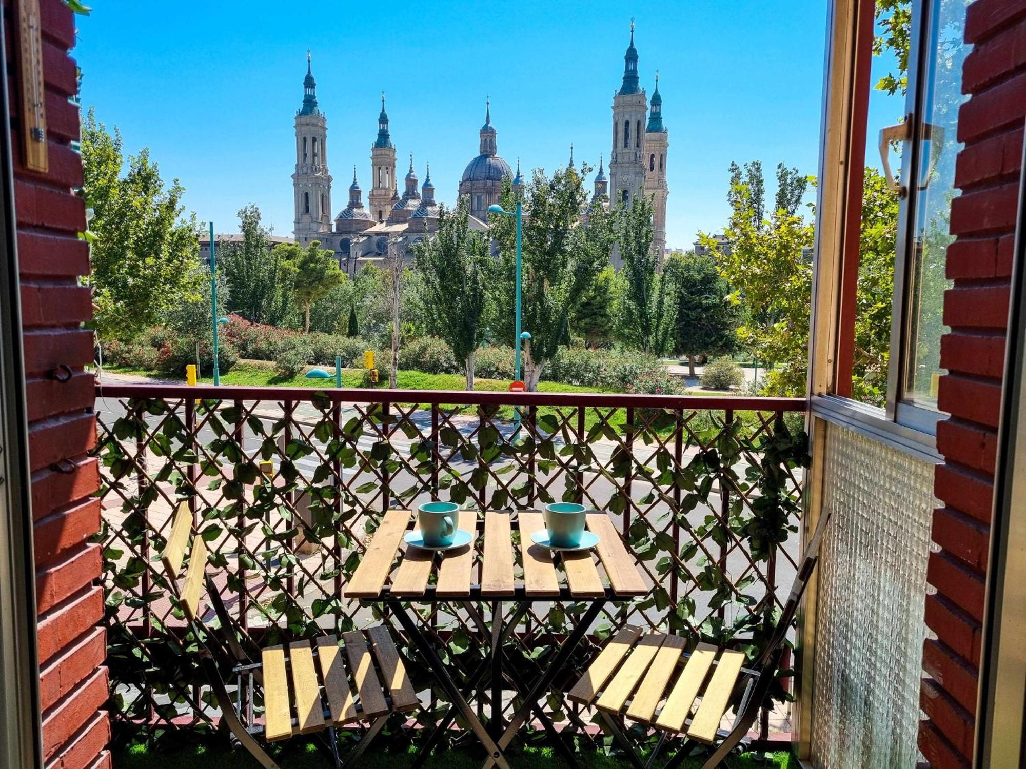 Front Views To El Pilar Comotucasa Apartment