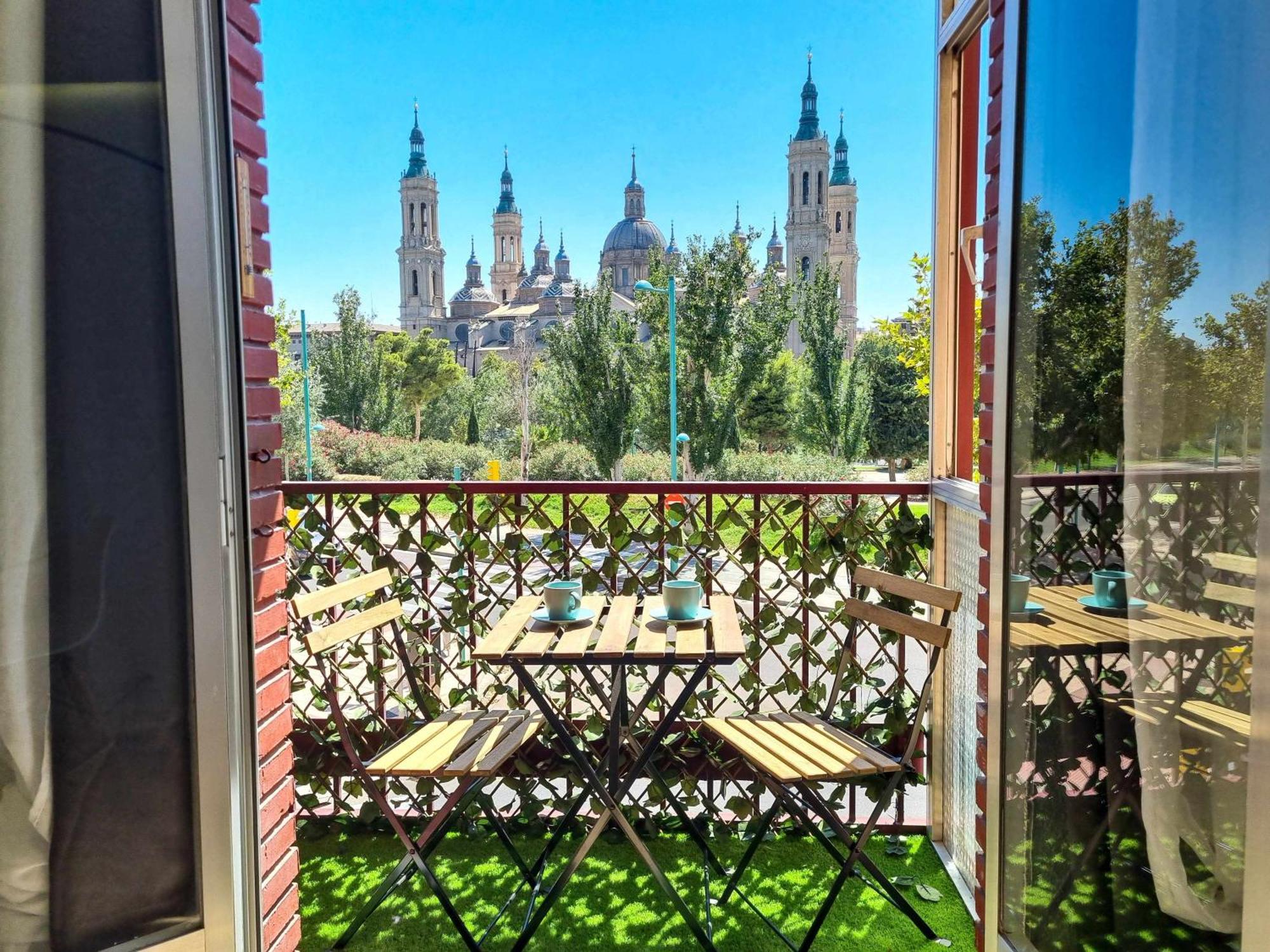 Front Views To El Pilar Comotucasa Apartment